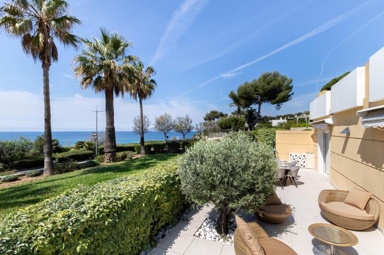 Le Palm Beach Sanary-sur-Mer Exteriör bild